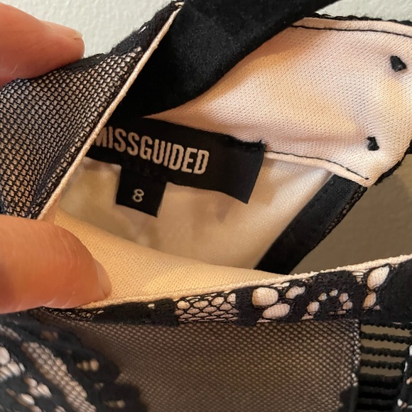 Missguided size 8 (fits like a 4) lace, high neck, black lined in nude - Picture 2 of 4